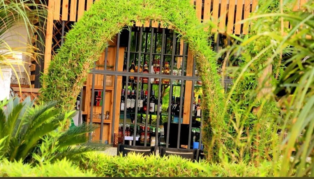 Plant House Hotel Ruiru Exterior photo